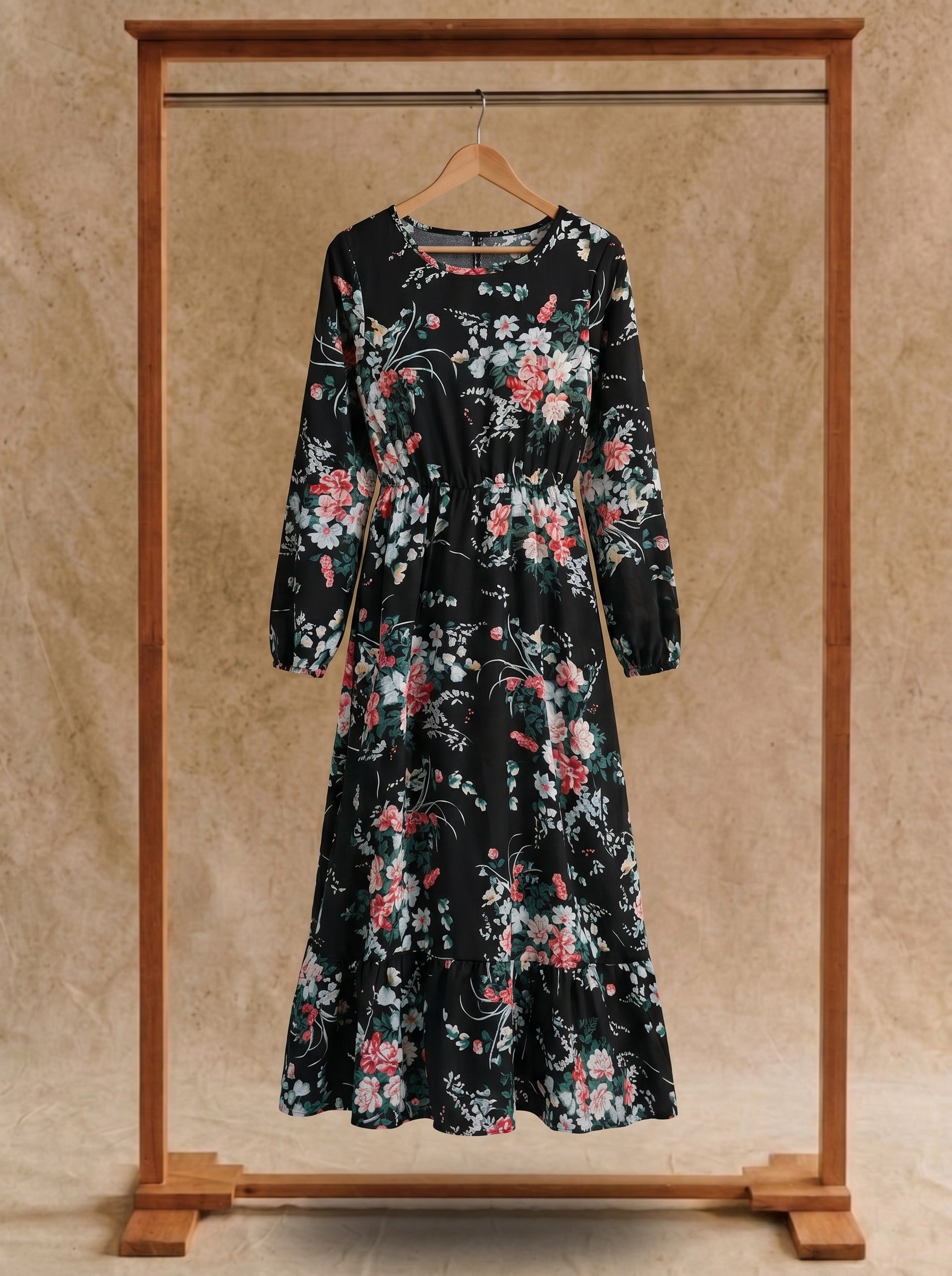 Juniper Tiered Maxi Dress in Cottage Rose Bouquets