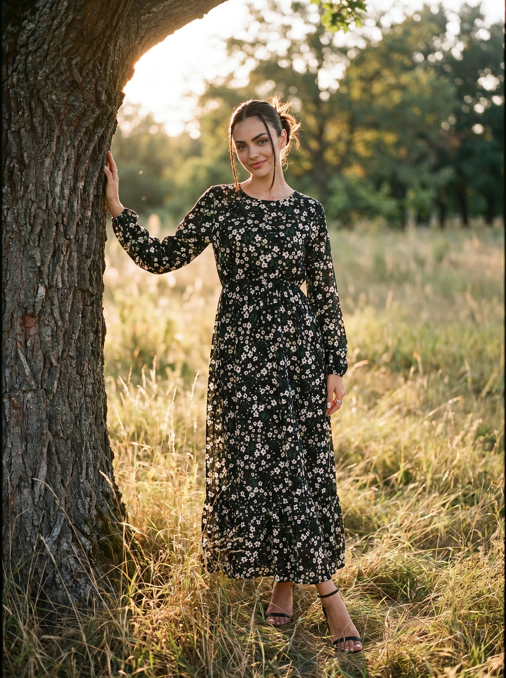 Delphine Puff Sleeve Maxi Dress in Scattered Daisy Night